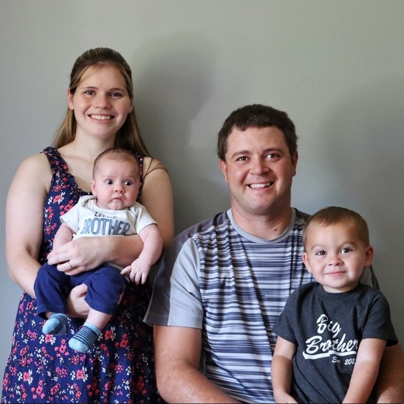 Meet your Posher, Rachel - Picture 2 of 4